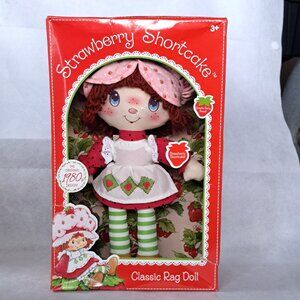 2021 Scented Strawberry Shortcake 14" Doll in Box Rag doll